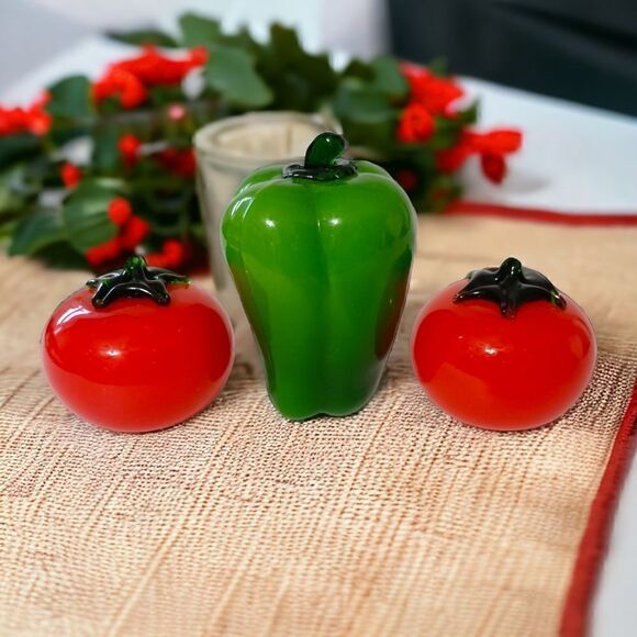 Vintage Other - 3 Art Glass Vegetable Figures Paperweight‎ Veggie Decor Red Green Handblown Vtg